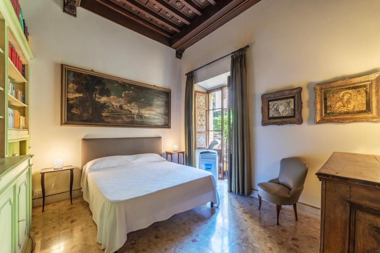 Pantheon - L'angolo Nascosto Dei Quadri Apartamento *