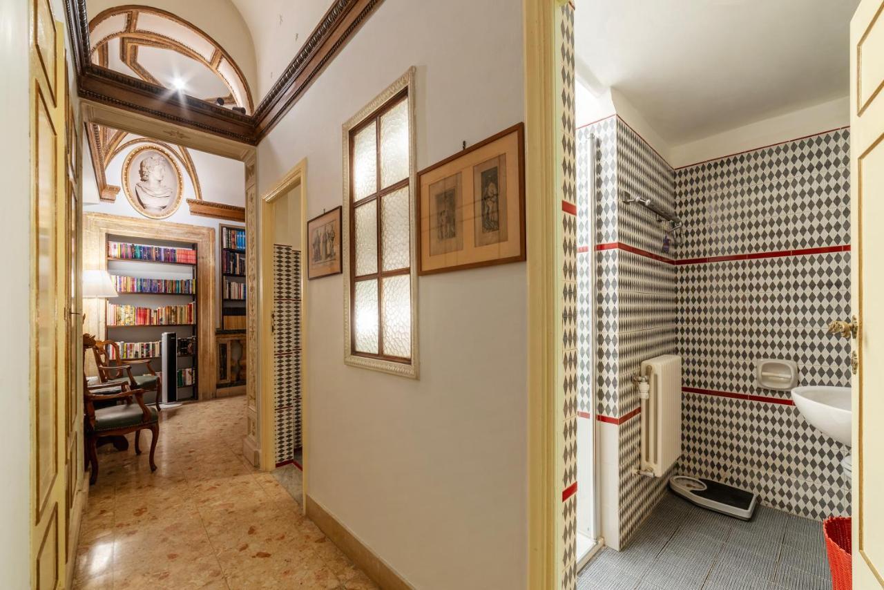 Pantheon - L'angolo Nascosto Dei Quadri Apartamento *